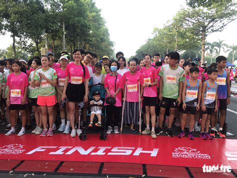  Der Mekong-Delta-Marathon: Ein Lauf für Hoffnung und die Zukunft Vietnams